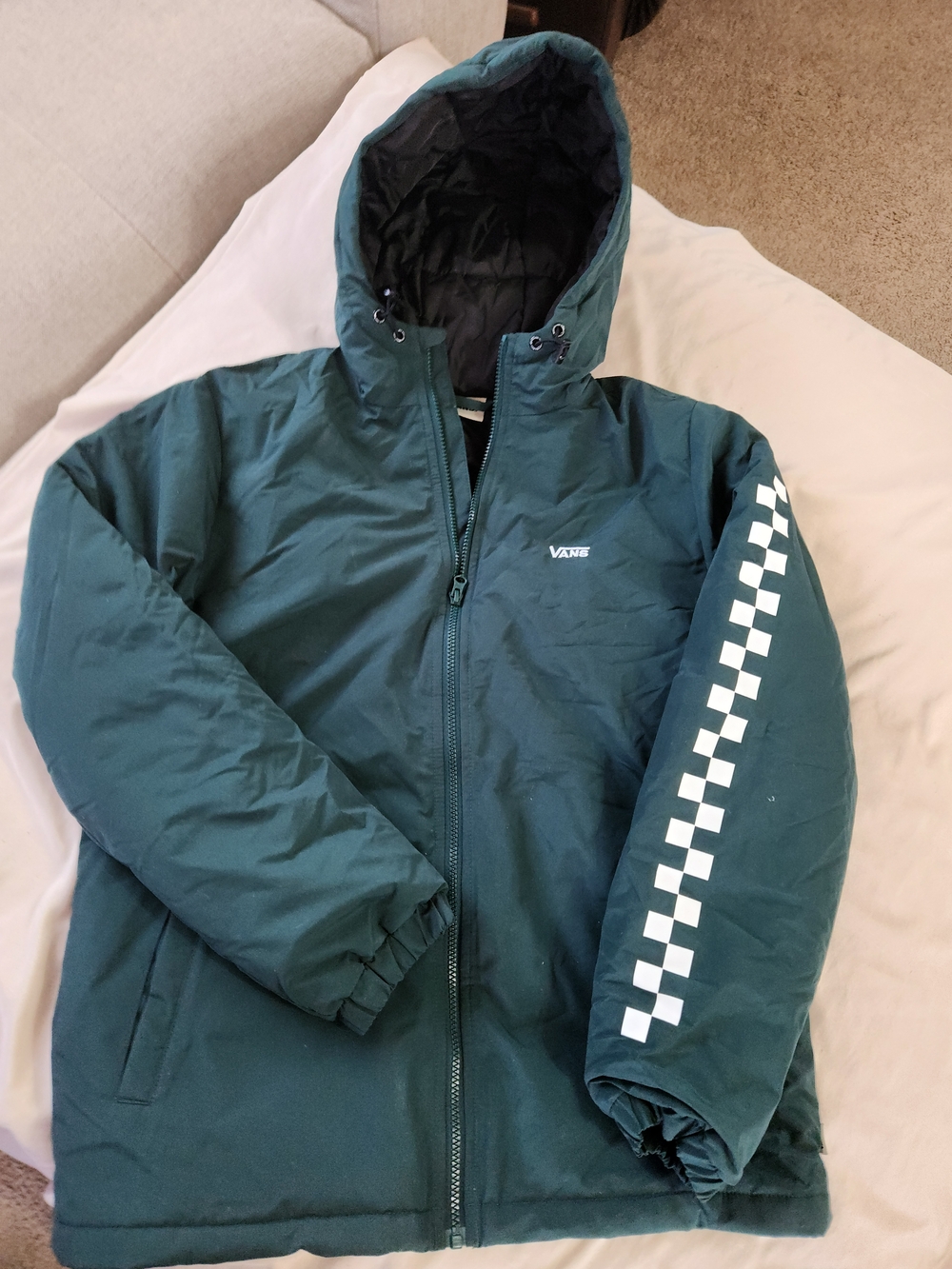 Vans Waterlind Jacket Hooded Puffer Jacket with Checker Sleeve